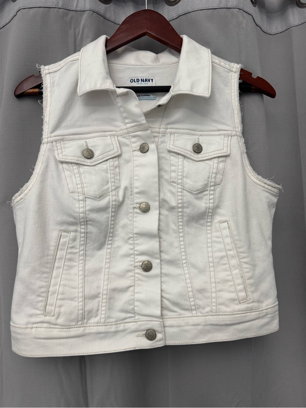 Old Navy Women's White Sleeveless Denim Vest - Medium